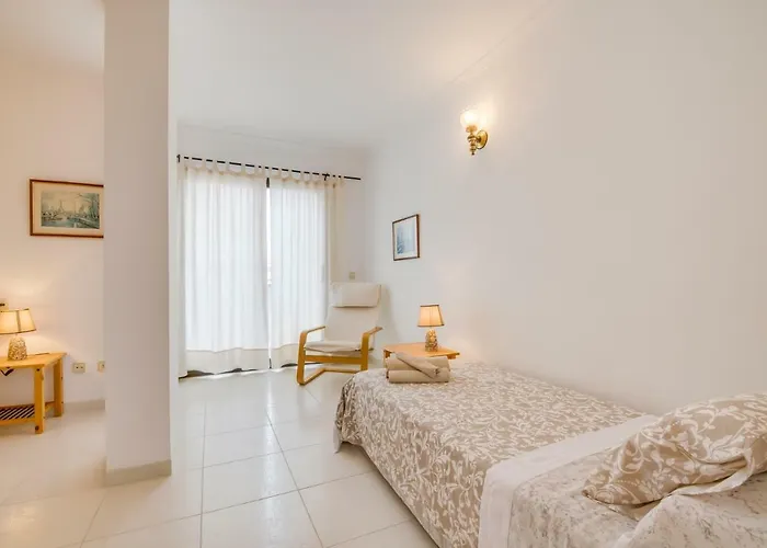 Atico Roger De Flor Apartmán *